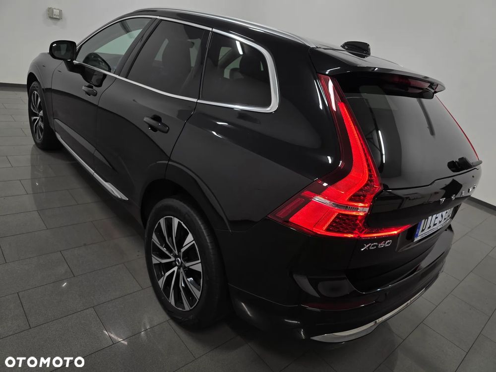 Volvo XC 60 B4 D AWD Ultimate Bright - 5