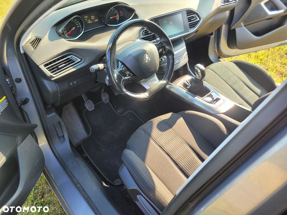 Peugeot 308 - 6