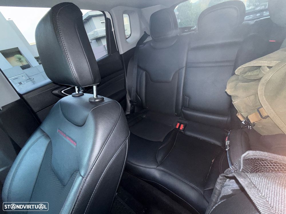 Jeep Compass - 4