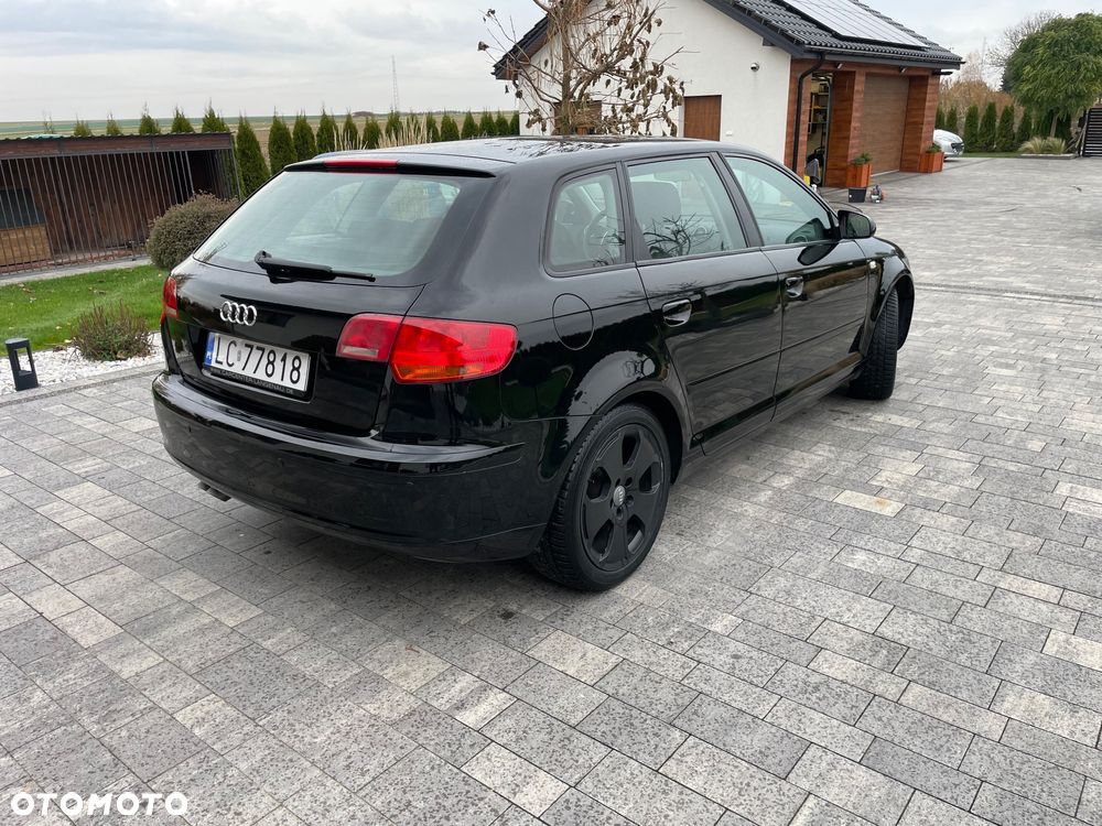 Audi A3 Sportback - 3