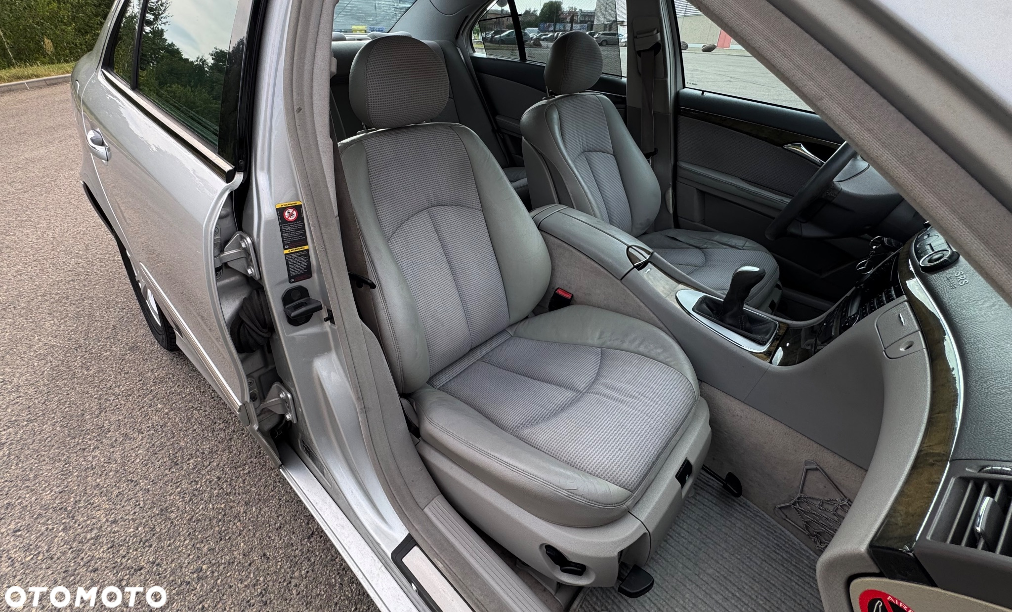 Mercedes-Benz Klasa E 270 CDI Avantgarde - 17