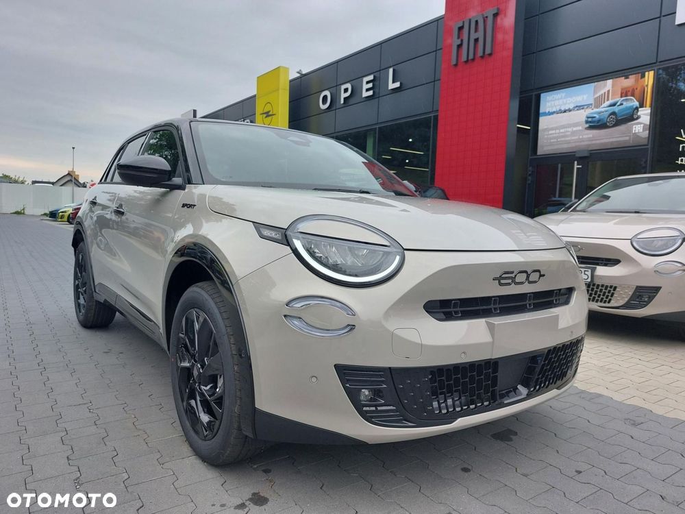 Fiat 600 1.2 Turbo Sport eDCT - 7