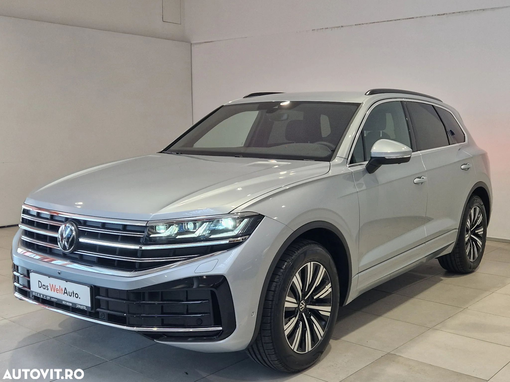 Volkswagen Touareg V6 TDI 4MOTION Elegance - 1