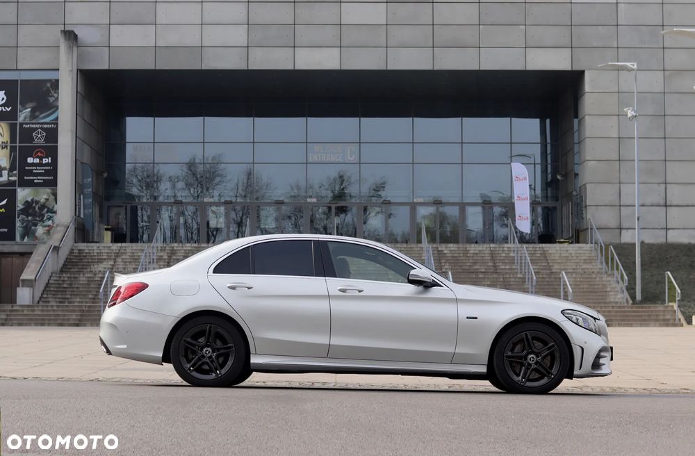Mercedes-Benz Klasa C 300 de 9G-TRONIC AMG Line - 3