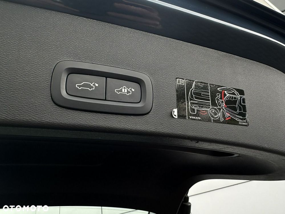 Volvo XC 40 T4 Recharge DKG Inscription Expression - 21
