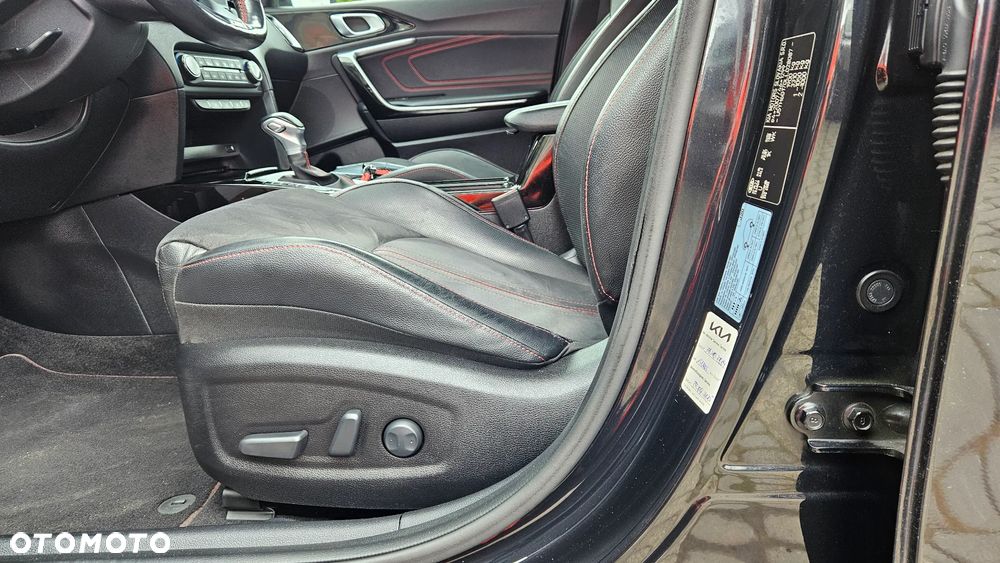 Kia ProCeed 1.6 T-GDI DCT7 OPF GT - 18