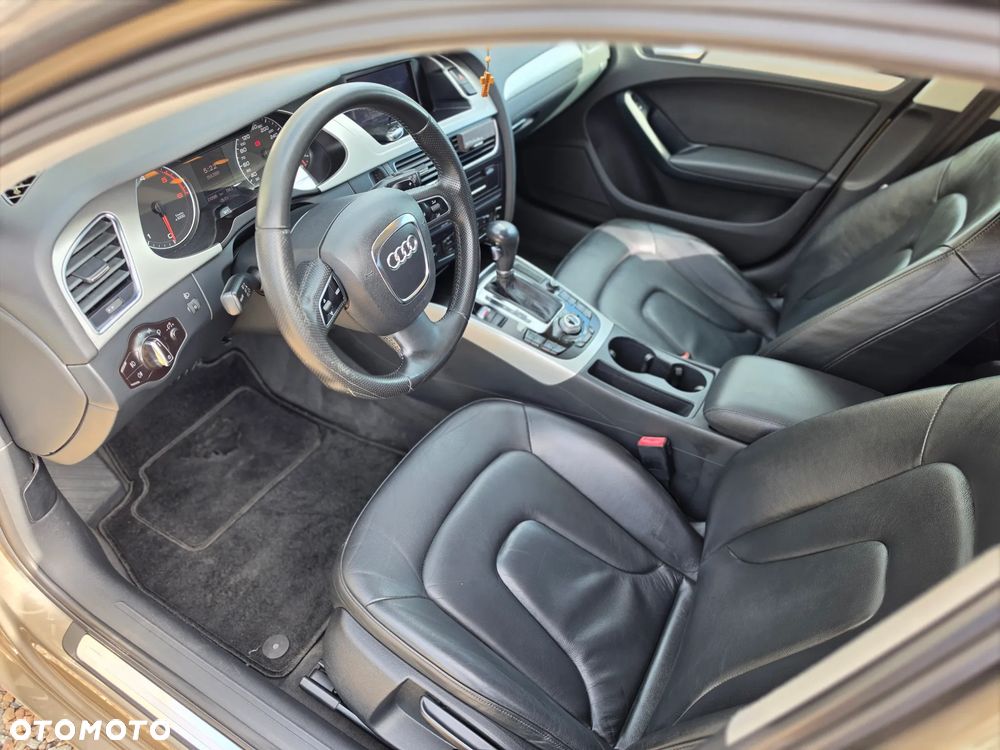 Audi A4 Avant 2.0 TDI Multitronic - 8