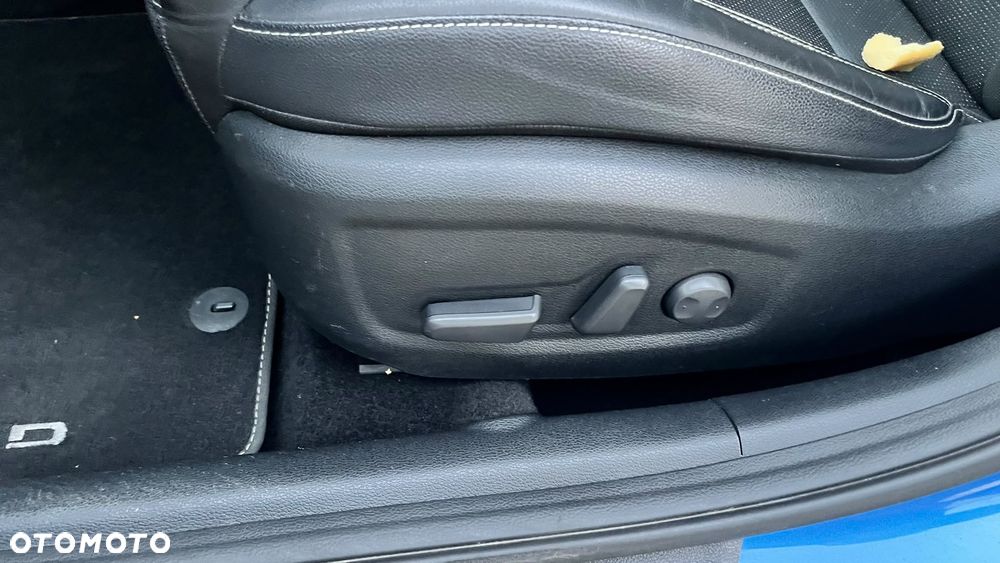 Kia Ceed 1.6 CRDi 136 DCT ISG Platinum Edition - 16