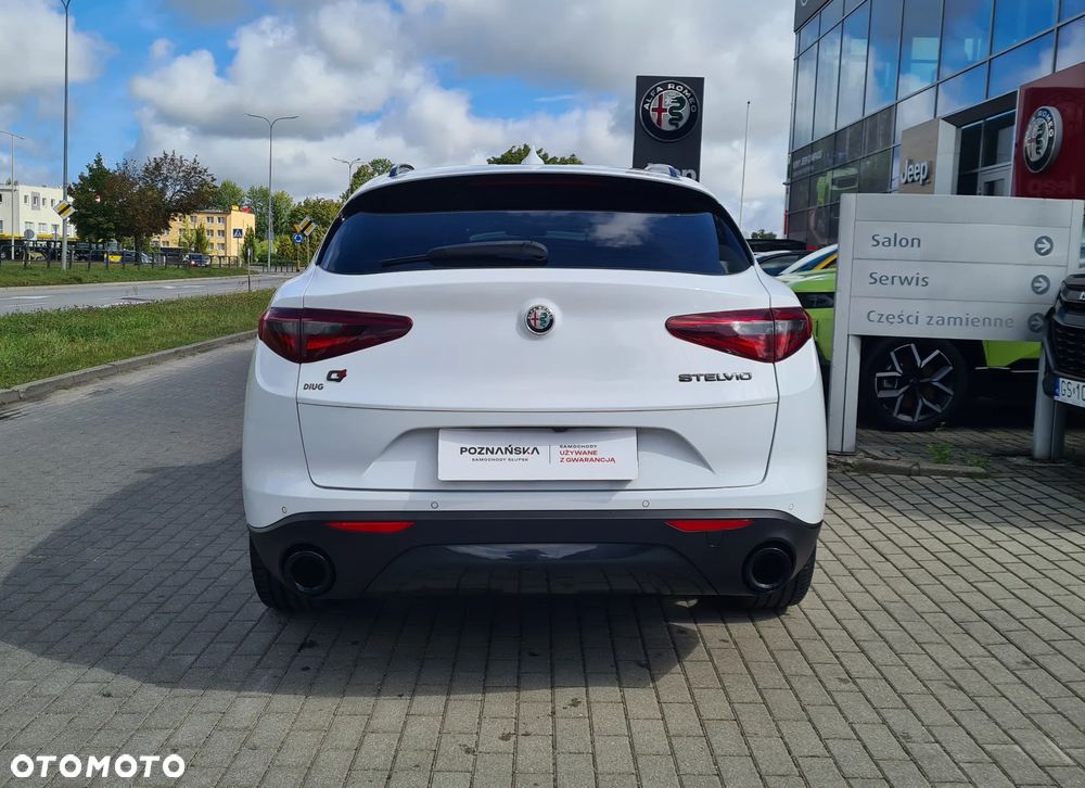 Alfa Romeo Stelvio 2.0 Turbo B-Tech Edition Q4 - 8