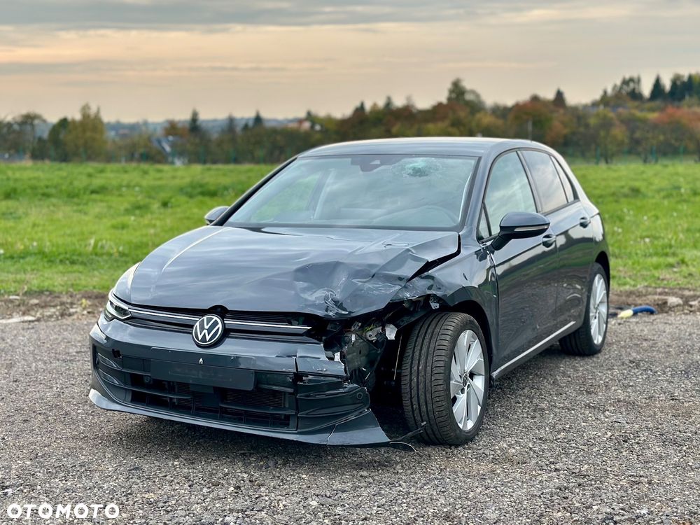 Volkswagen Golf - 5