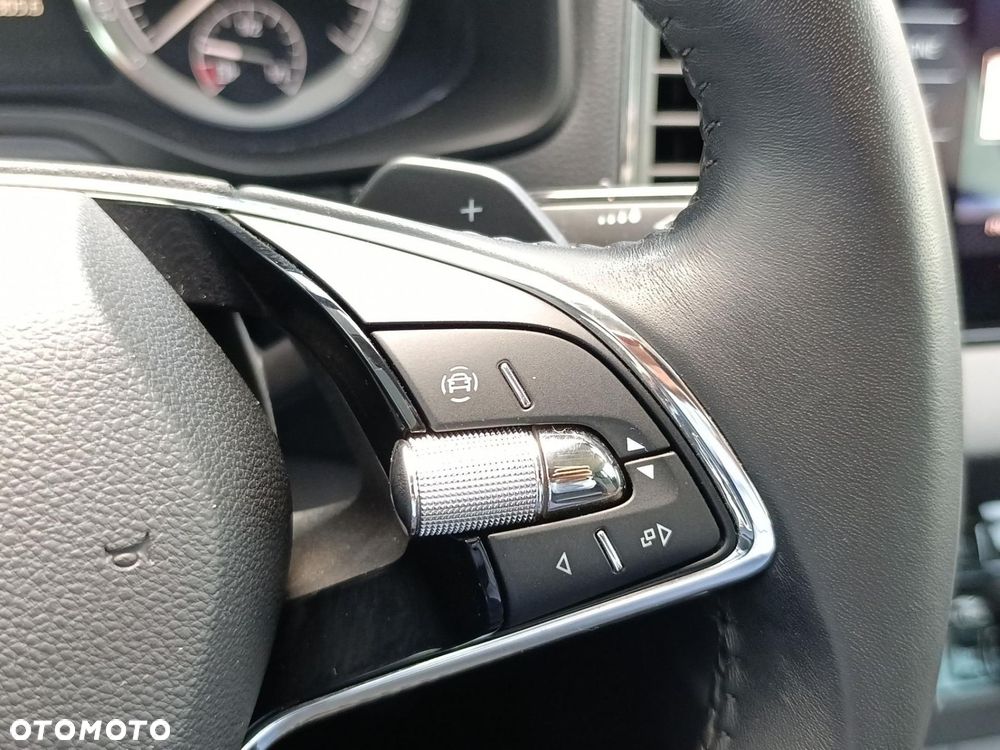 Skoda Karoq 1.5 TSI ACT 4x2 Style DSG - 26