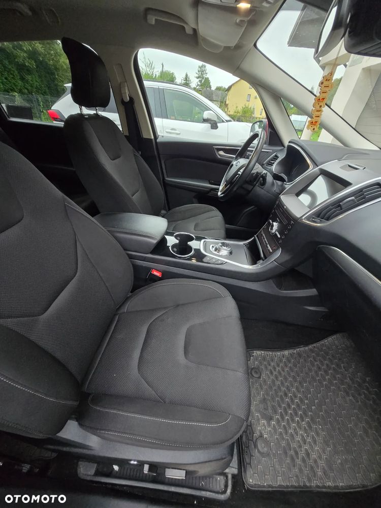 Ford S-Max - 12