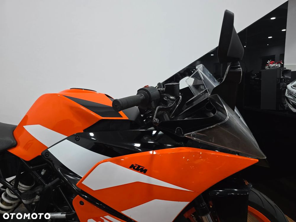 KTM RC 125 - 12