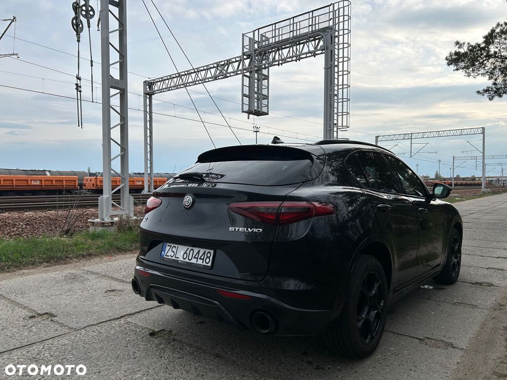 Alfa Romeo Stelvio 2.0 Turbo 16V AT8-Q4 Executive - 7