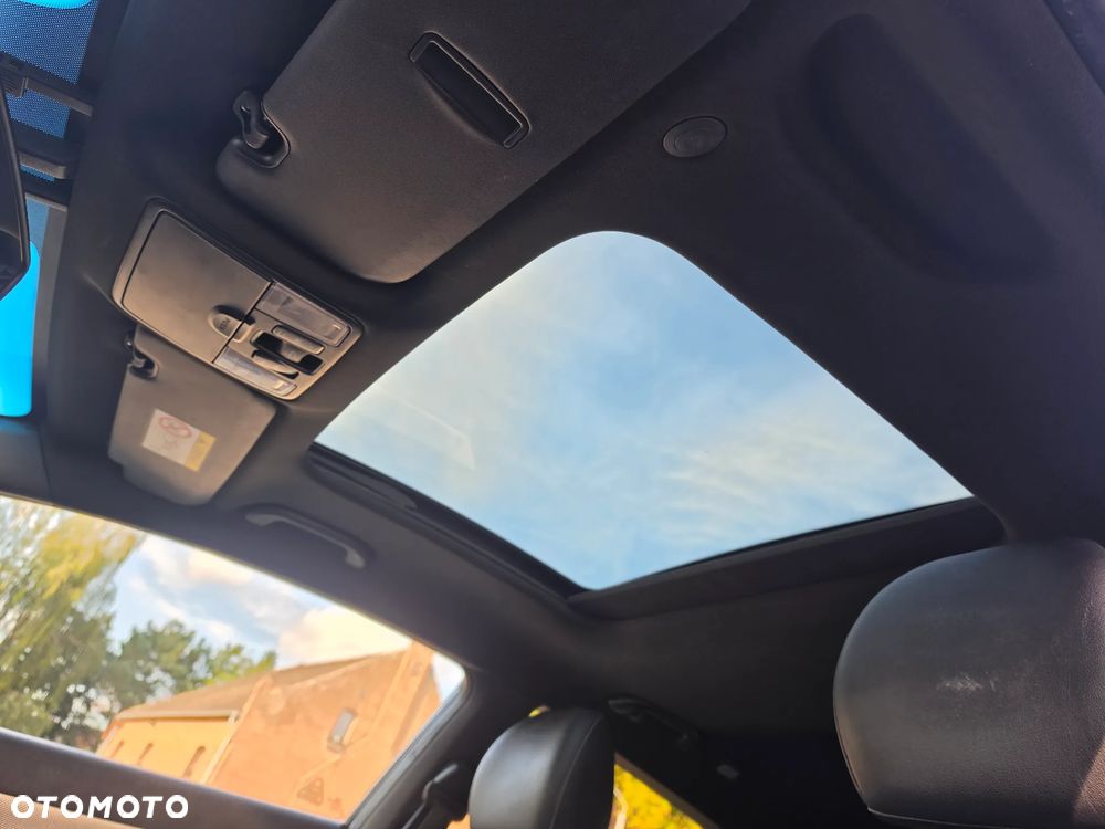 Kia Ceed - 8