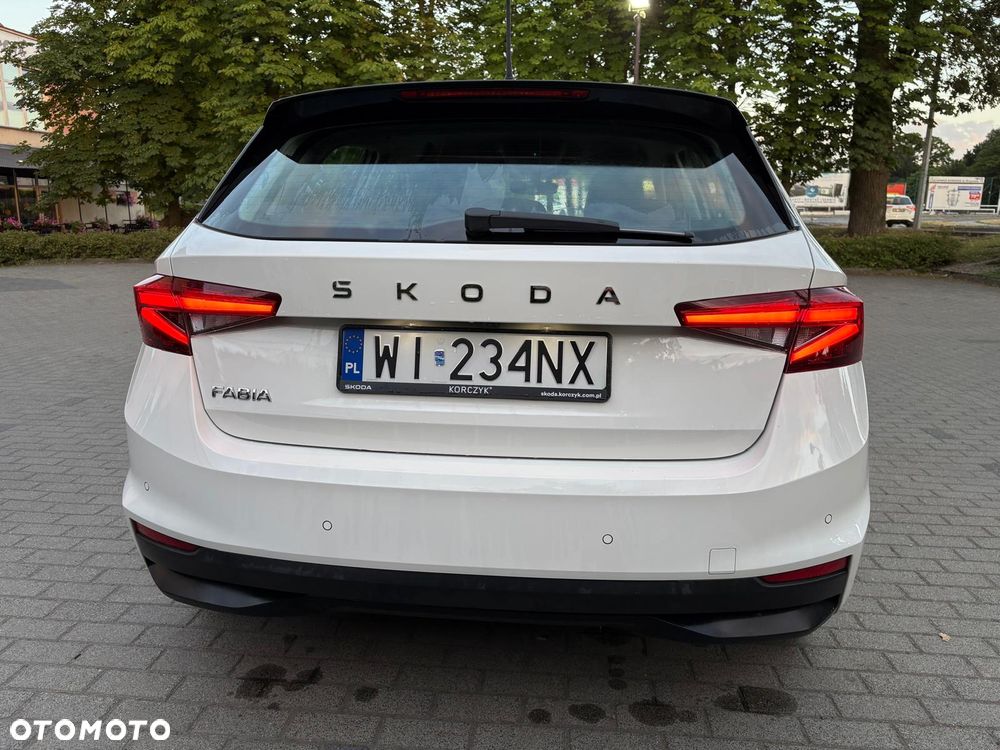 Skoda Fabia 1.0 TSI Selection DSG - 10
