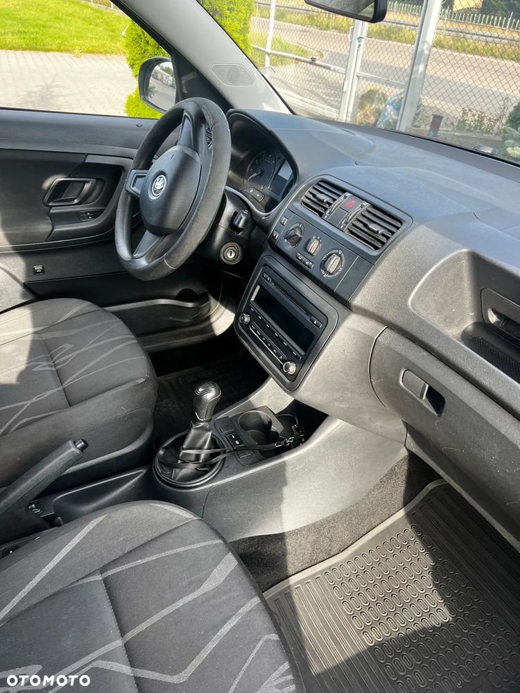 Skoda Roomster - 8