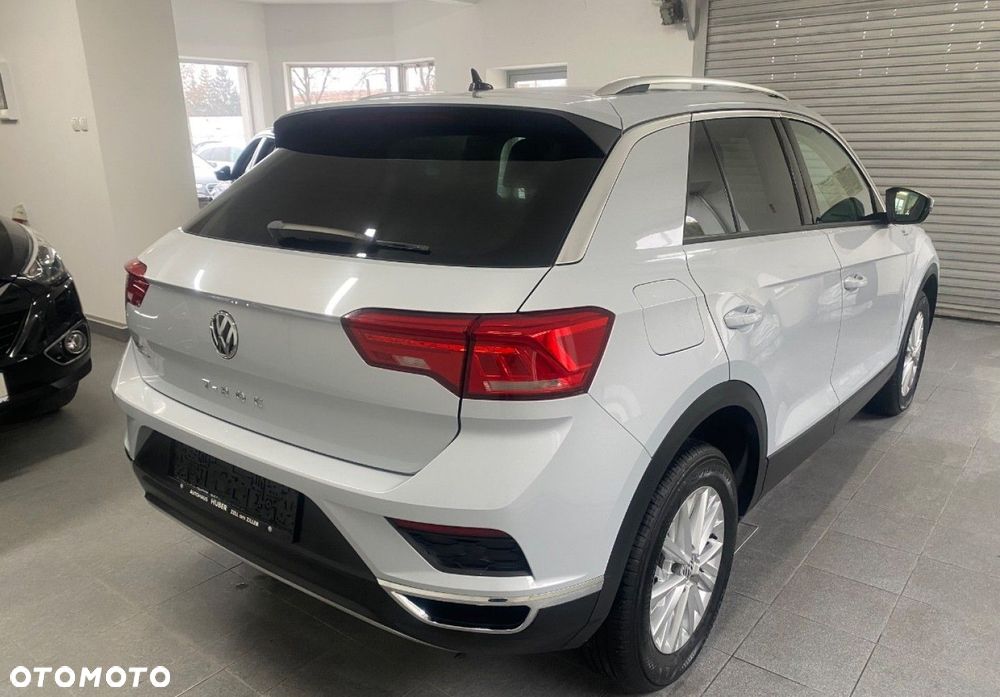 Volkswagen T-Roc - 4