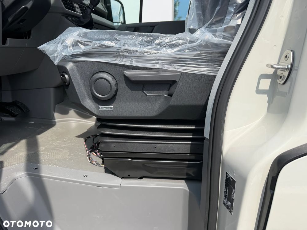 Volkswagen Crafter - 11