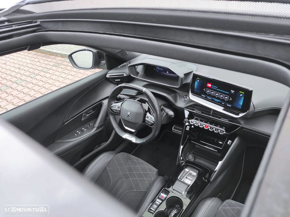 Peugeot e-2008 GT - 45