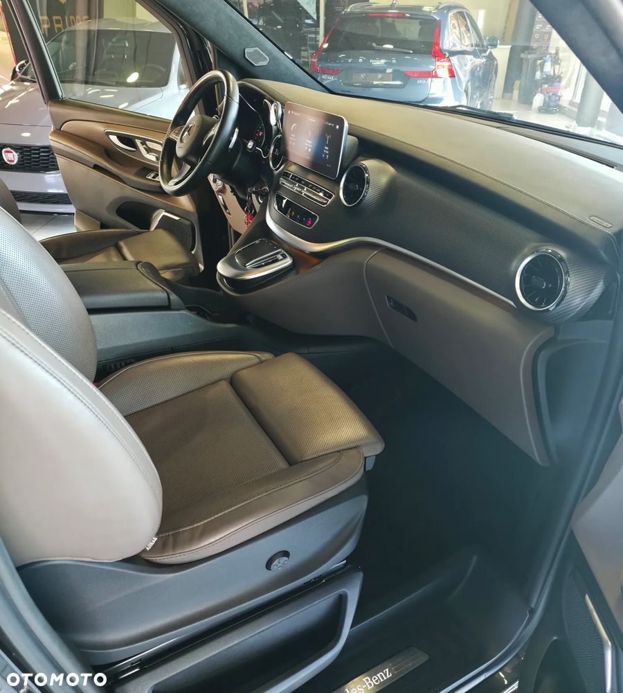 Mercedes-Benz Klasa V 300 d Exclusive 9G-Tronic (d³ugi) - 11