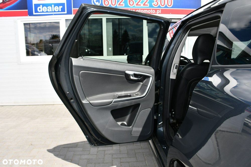 Volvo XC 60 D3 Drive-E Kinetic - 37