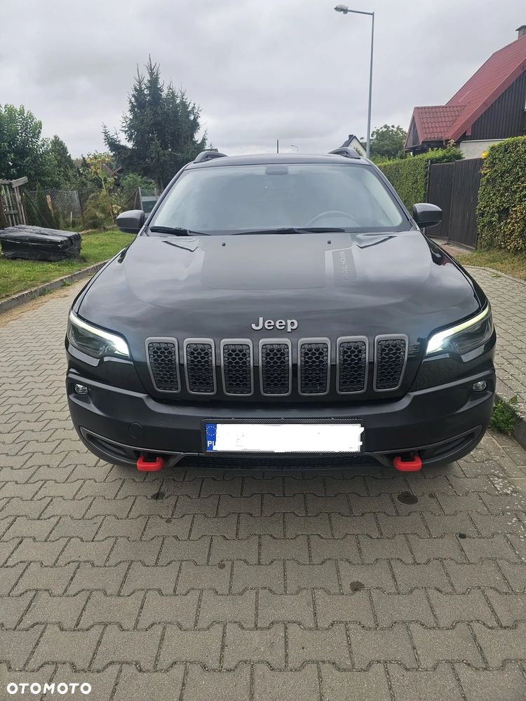 Jeep Cherokee - 1