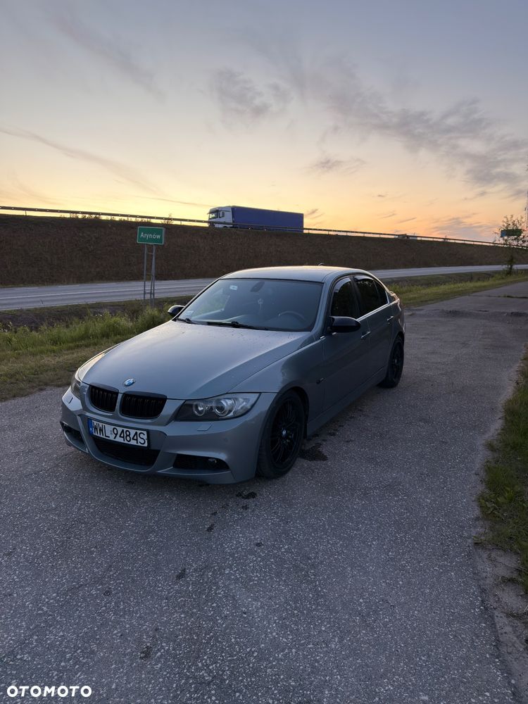 BMW Seria 3 325i - 4