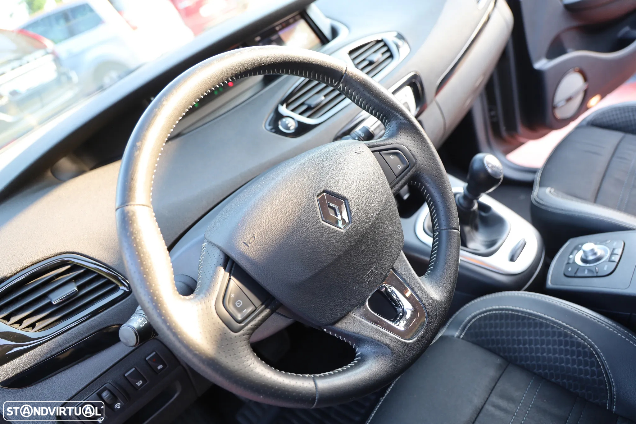 Renault Grand Scénic 1.5 dCi Bose Edition SS - 21