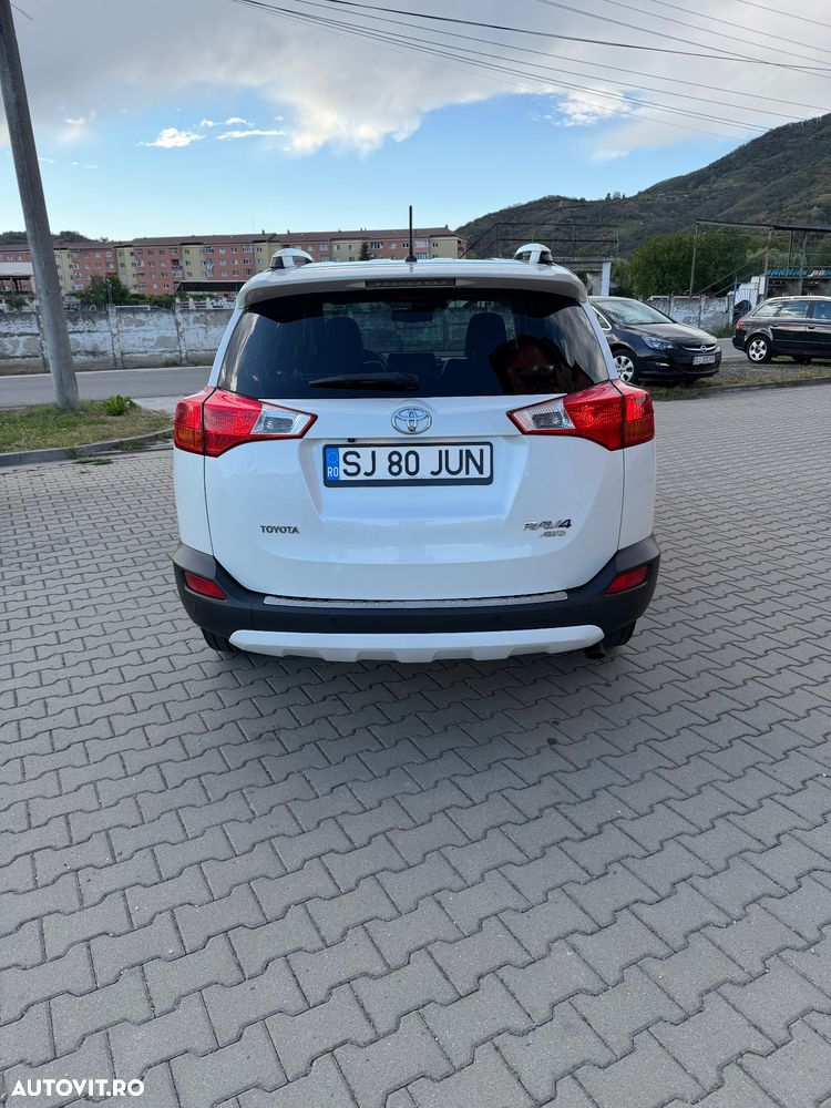 Toyota RAV4 2.0 D-4D 4x4 Edition S - 2