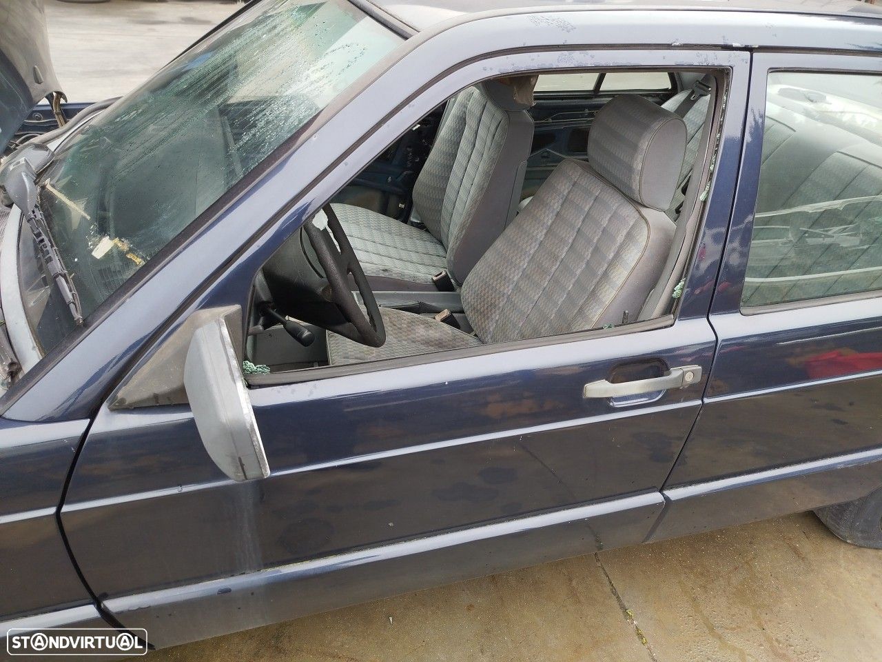 Porta frente esquerda MERCEDES-BENZ 190 (W201) - 1
