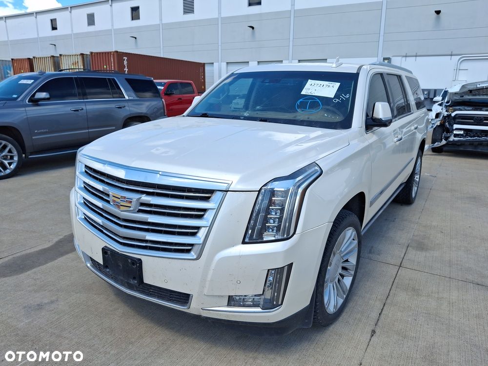 Cadillac Escalade 6.2 V8 ESV Platinum - 17