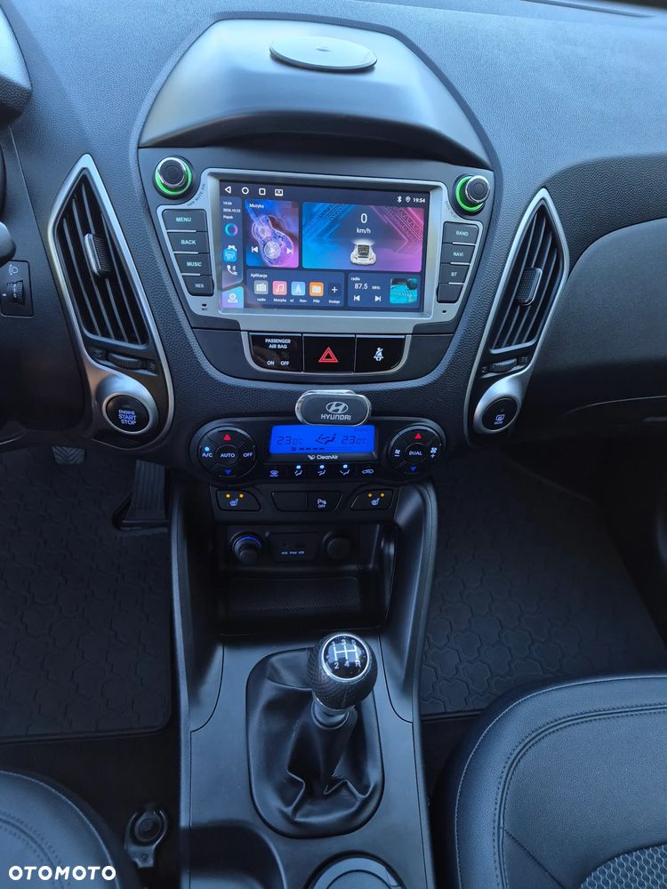 Hyundai ix35 2.0 2WD Style - 17