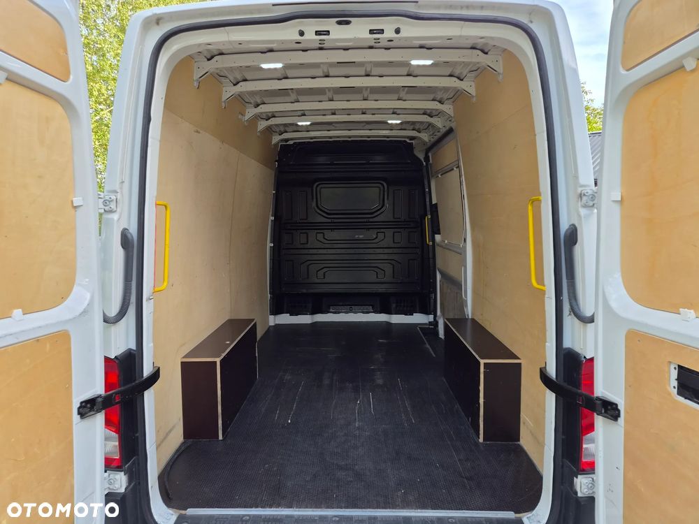Volkswagen Crafter - 8