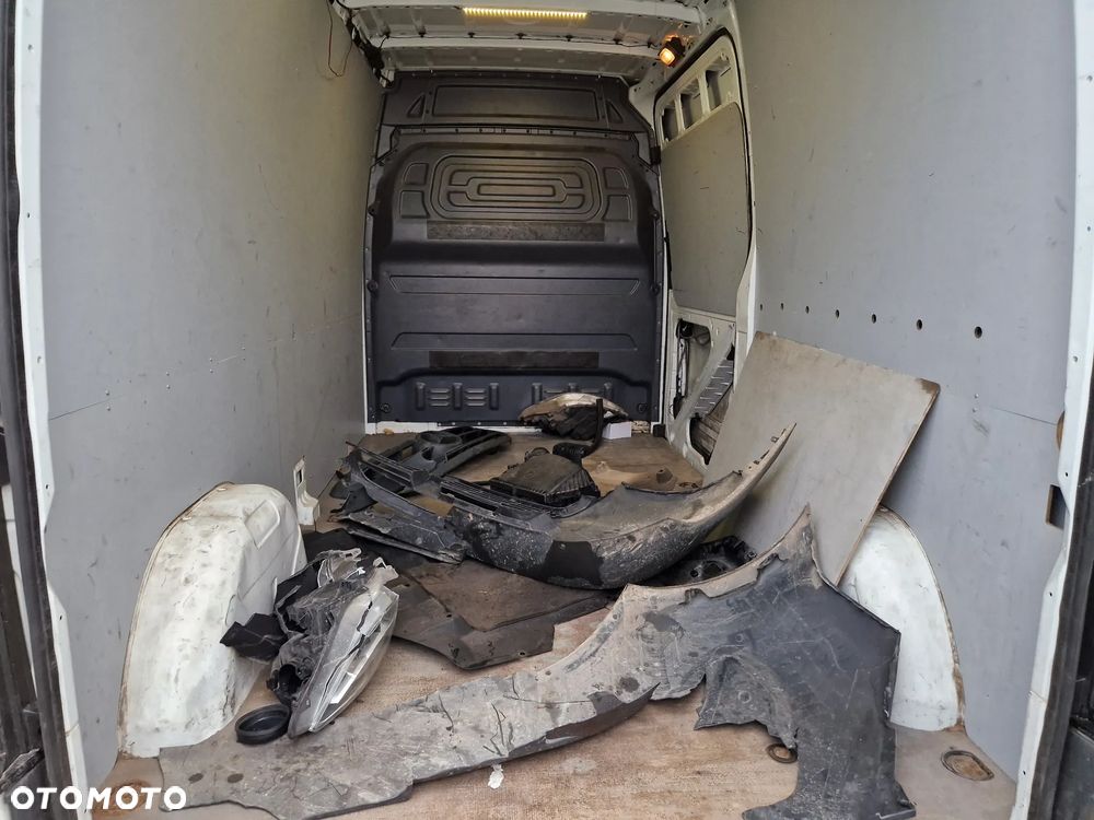 Mercedes-Benz SPRINTER - 9
