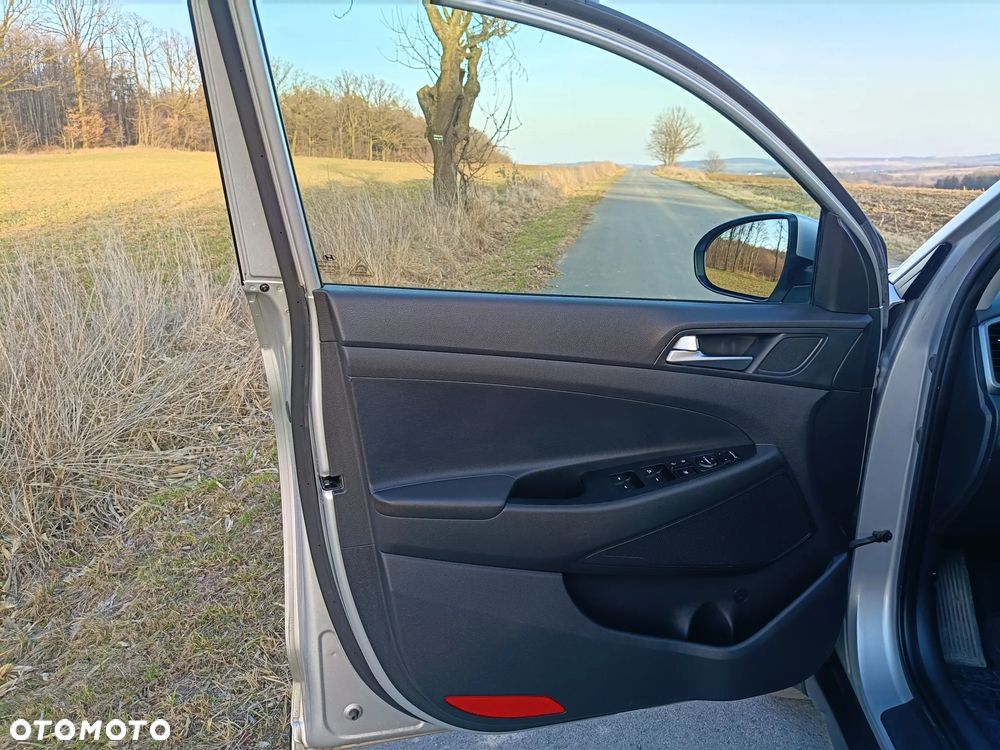 Hyundai Tucson 1.6 GDI BlueDrive Design 2WD - 22