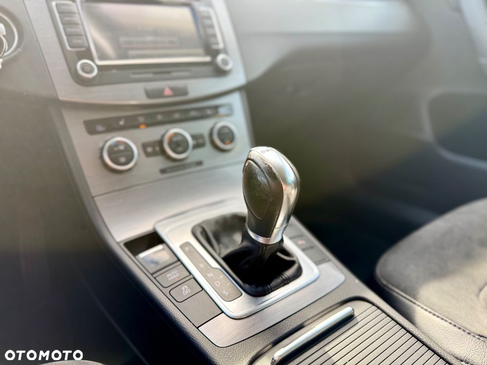 Volkswagen Passat 2.0 TDI Highline DSG - 17