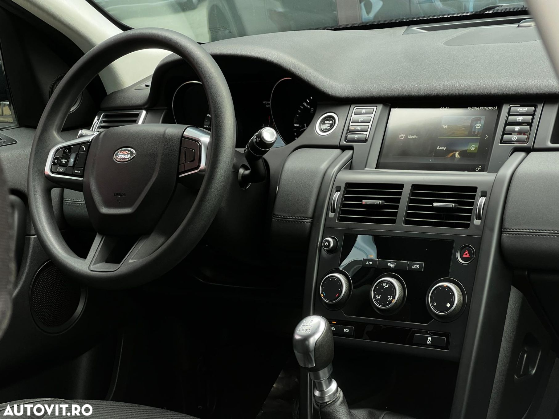 Land Rover Discovery Sport 2.0 l TD4 PURE - 8
