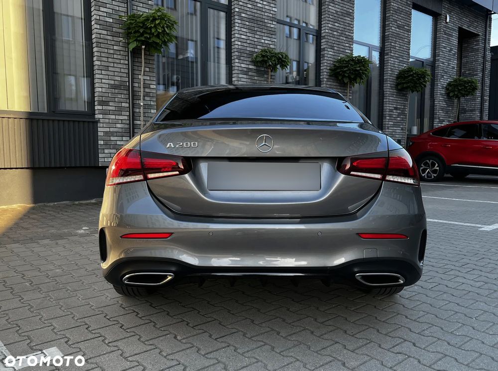 Mercedes-Benz Klasa A 200 AMG Line 7G-DCT - 3