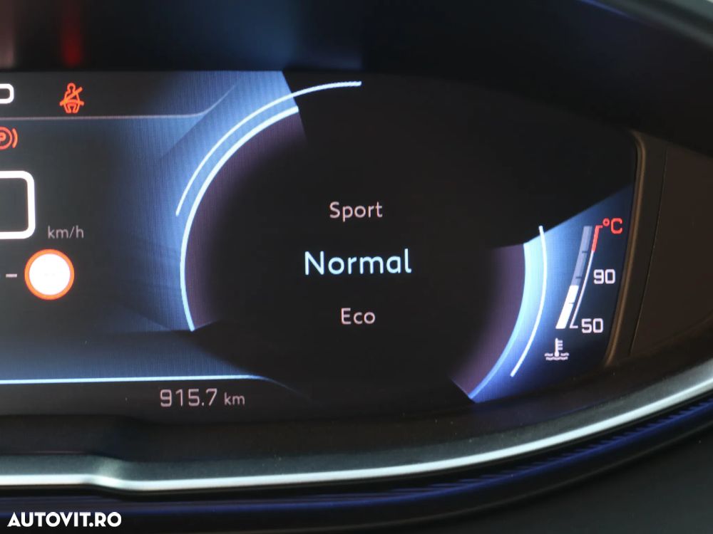 Peugeot 3008 1.2 PureTech 130 EAT8 Allure Pack - 23
