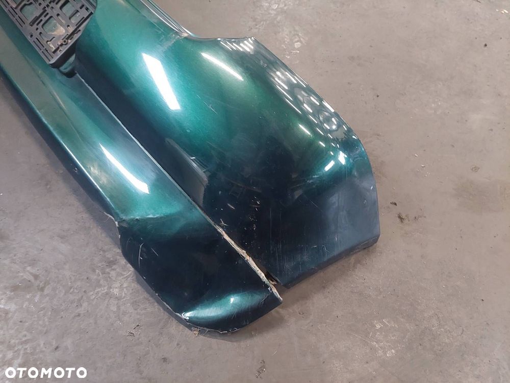 KOMPLETNY TYŁ KLAPA BAGAŻNIKA ZDERZAK TYŁ LAMPY TOYOTA YARIS I 6R4 - 5