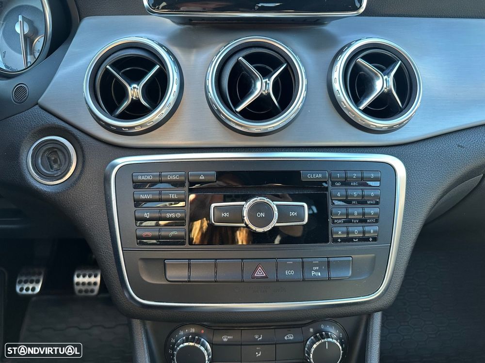 Mercedes-Benz GLA 200 CDi AMG Line - 14