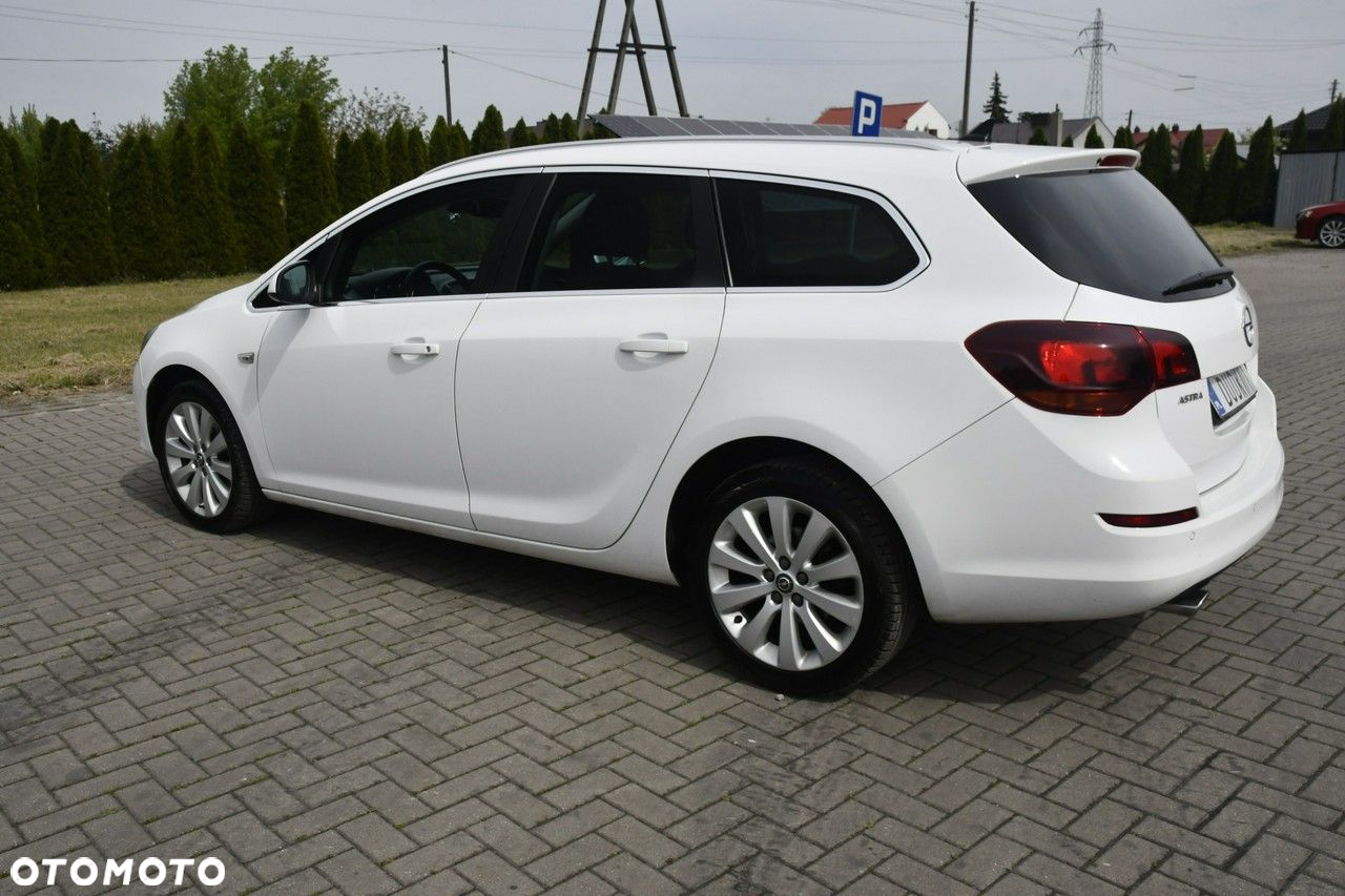 Opel Astra - 11