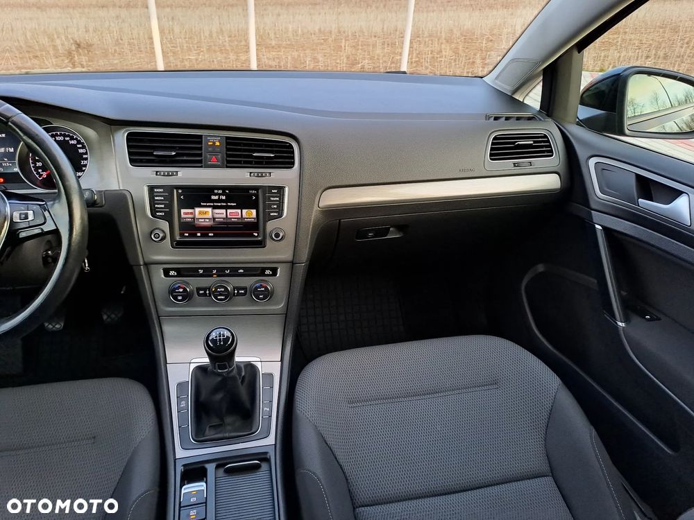 Volkswagen Golf 1.6 TDI 4Motion BlueMotion Technology Comfortline - 21