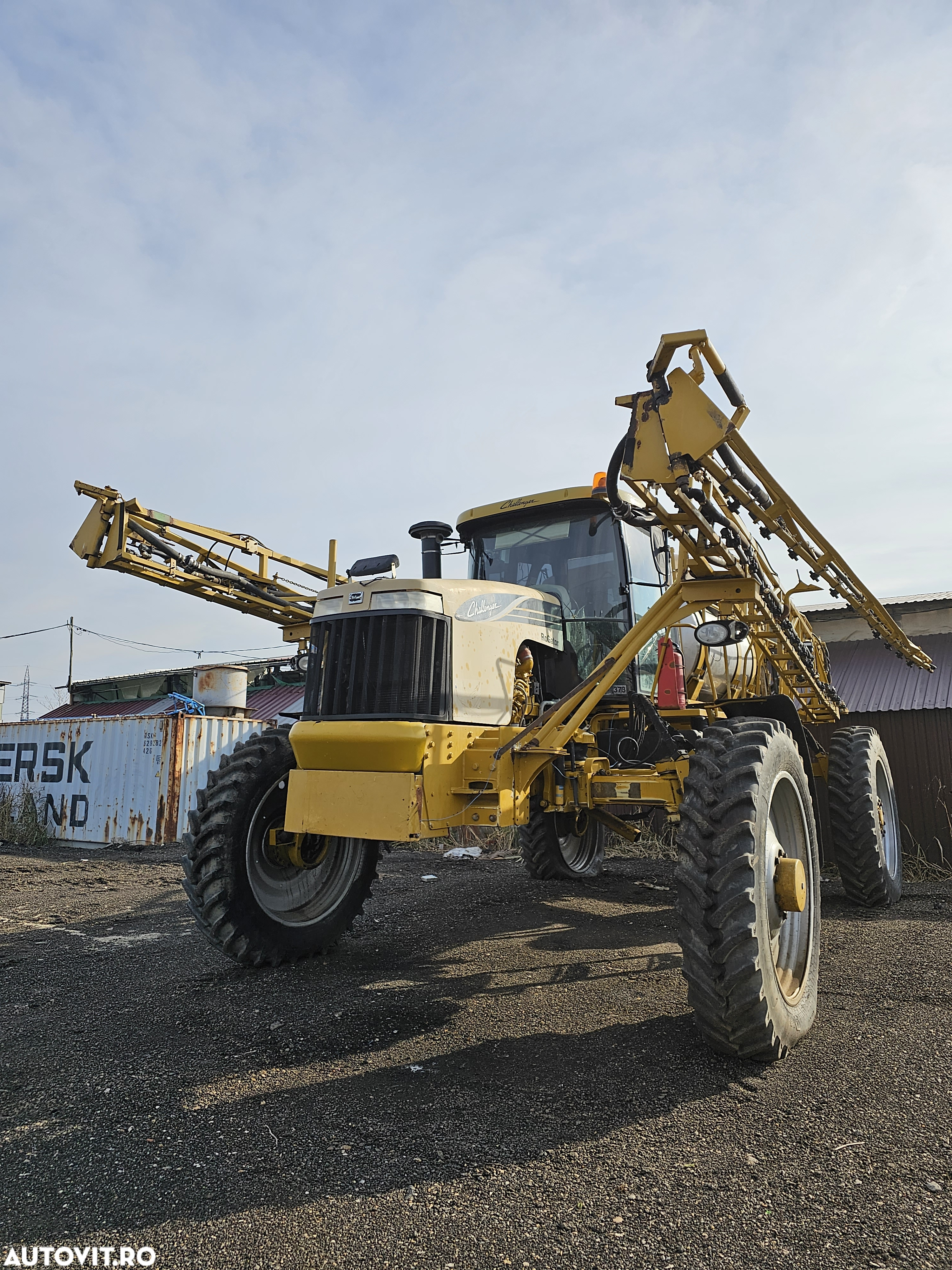Challenger rogator Trimble - 2
