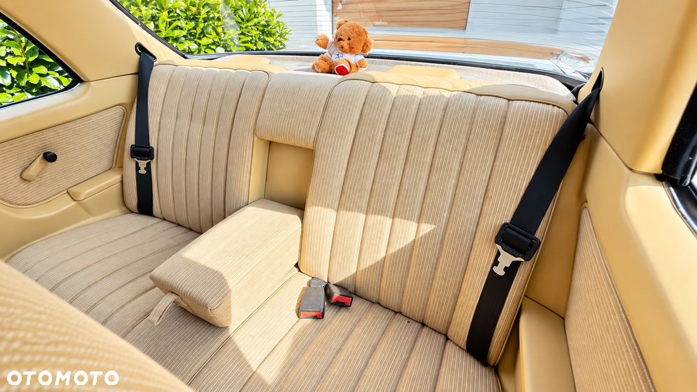 Mercedes-Benz W123 - 7