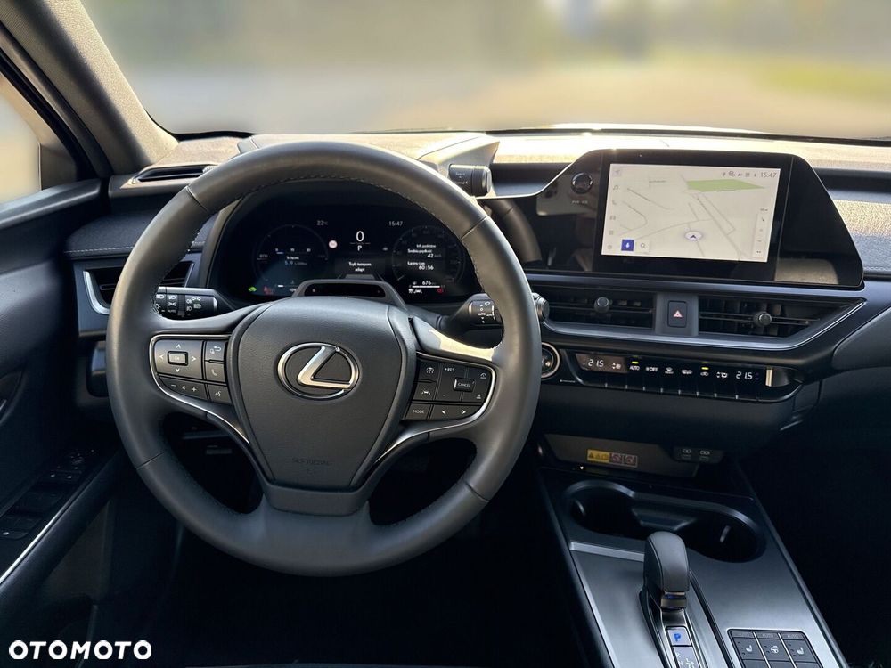 Lexus UX 300h Business - 17