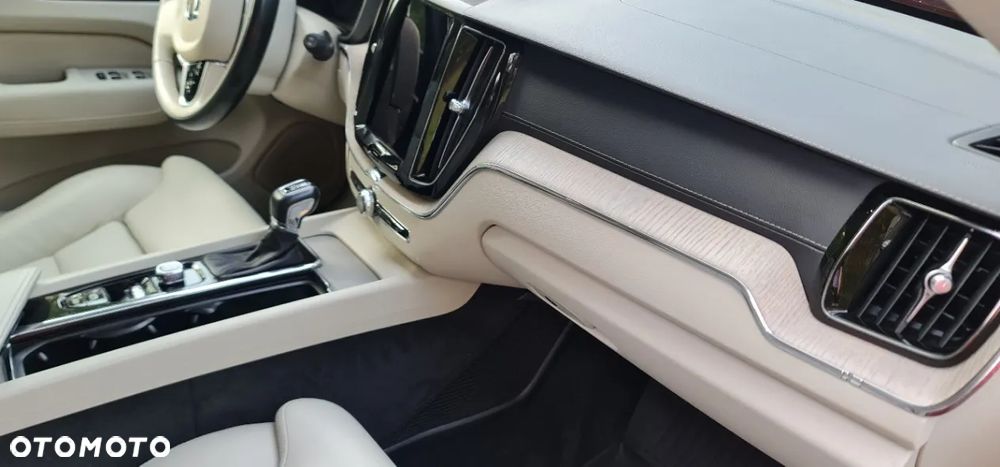 Volvo XC 60 T5 AWD Geartronic Inscription - 10