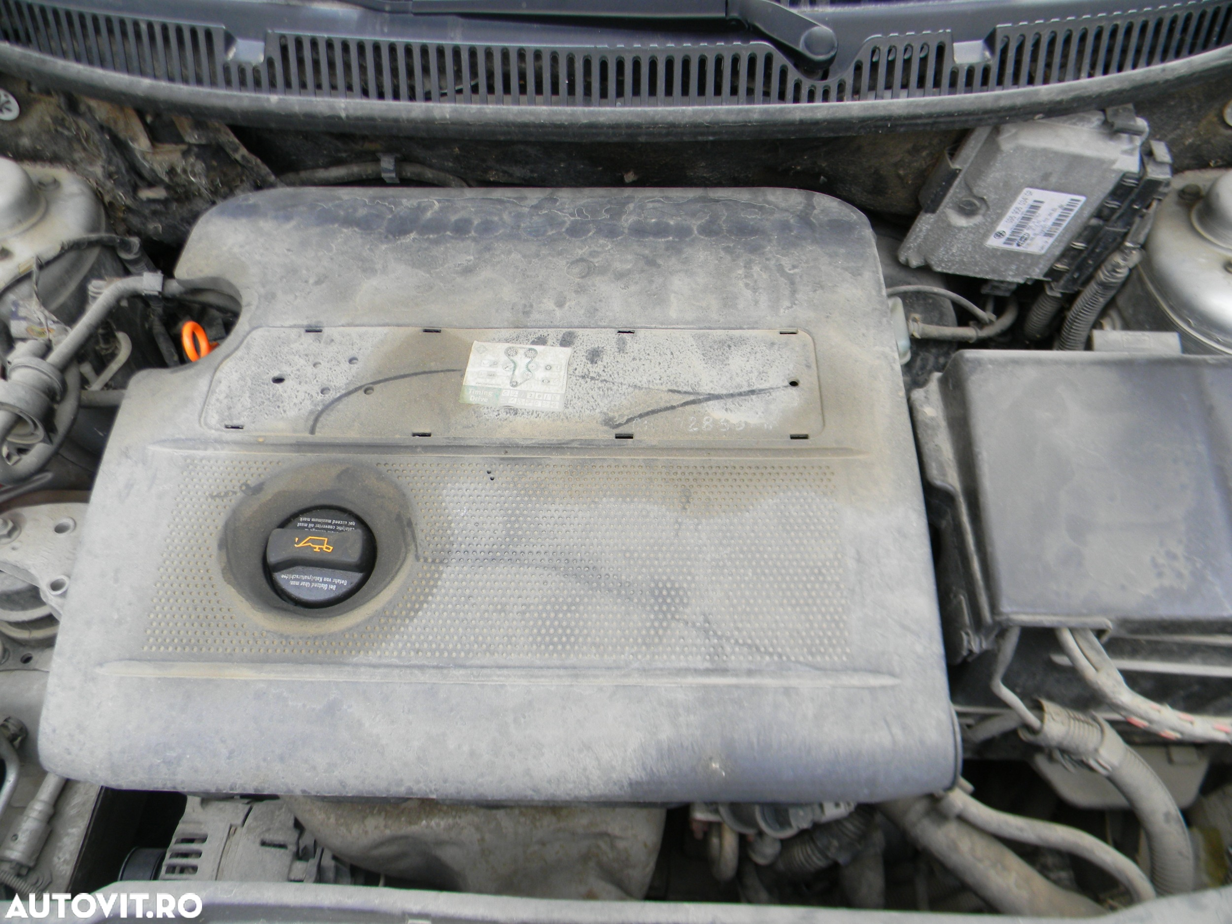 Dezmembrari  VW POLO (9N, 9N3)  2001  > 2012 1.4 16V Benzina - 5