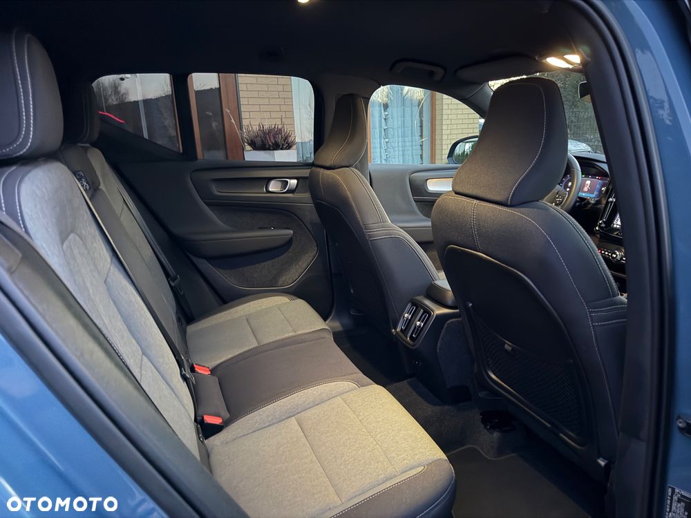 Volvo XC 40 B3 Plus Bright - 22